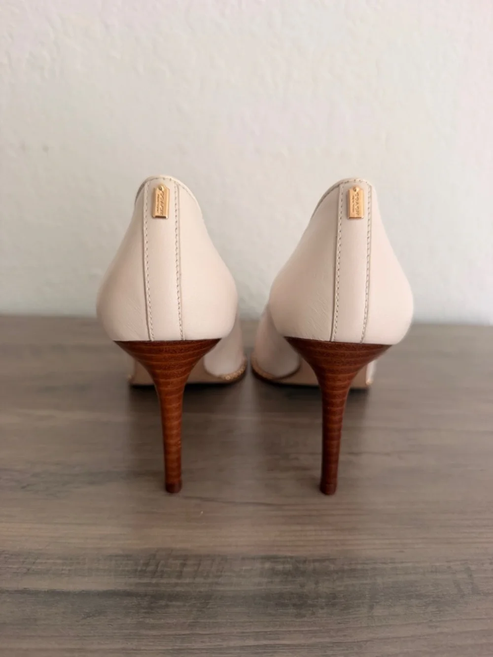 Coach Waverly Beadchain ‘Chalk’ sz 7.5